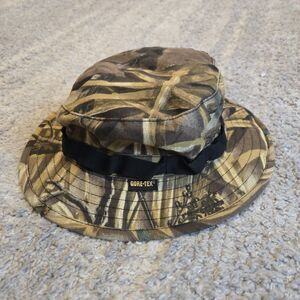 Cabela's Gore-Tex Hunting Hat Cap Woodland Camo  Sz Medium
